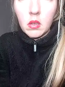 Snapshot of Mllesha74000 chatting on November 2025 03:06:02 PM Mllesha74000 online show from November 2025 03:06:02 PM