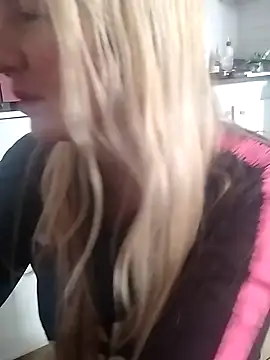 Snapshot of Mllesha74000 chatting on November 2025 02:28:02 PM Mllesha74000 online show from November 2025 02:28:02 PM