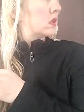 Snapshot of Mllesha74000 chatting on December 2025 12:04:01 PM Mllesha74000 online show from December 2025 12:04:01 PM