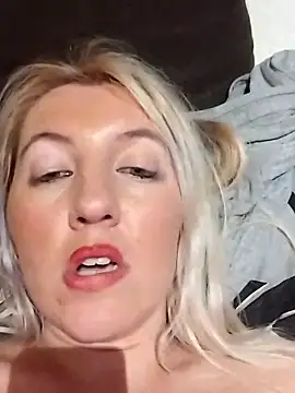 Snapshot of Mllesha74000 chatting on February 2025 02:46:02 PM Mllesha74000 online show from February 2025 02:46:02 PM