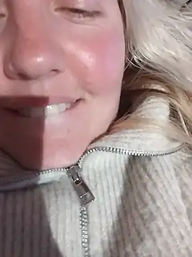 Snapshot of Mllesha74000 chatting on January 2025 07:31:01 PM Mllesha74000 online show from January 2025 07:31:01 PM