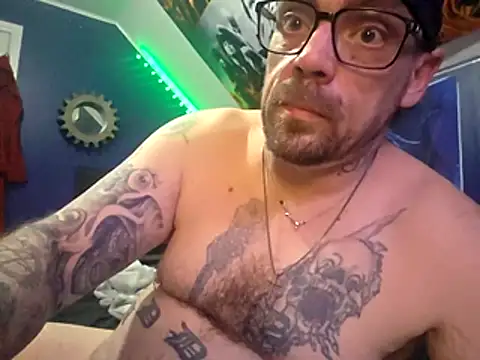 canadacockinme online show from April 2026 11:33:01 PM