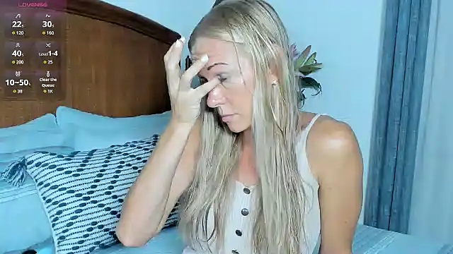 Christine 35 online show from June 2026 12:10:02 PM