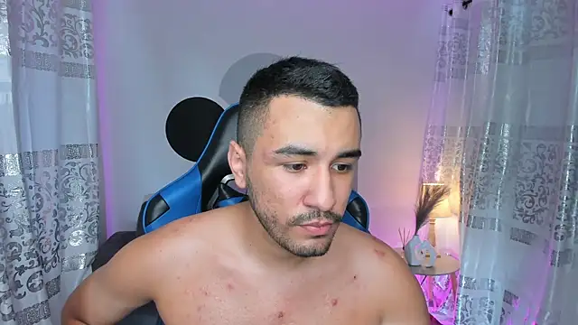 Snapshot of Nick_Moca chatting on January 2025 11:05:01 PM Nick Moca online show from January 2025 11:05:01 PM