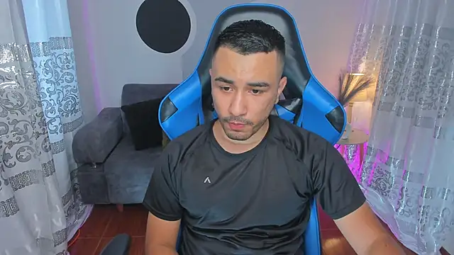 Snapshot of Nick_Moca chatting on January 2025 08:51:02 PM Nick Moca online show from January 2025 08:51:02 PM