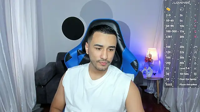 Snapshot of Nick_Moca chatting on December 2024 07:50:02 PM Nick Moca online show from December 2024 07:50:02 PM