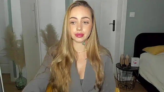 sexyCoralie online show from March 2026 12:07:01 PM