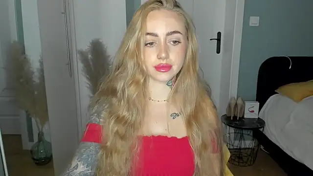 sexyCoralie online show from April 2026 06:38:01 AM