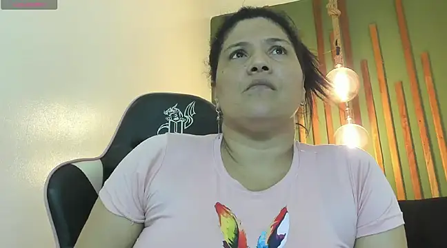 Snapshot of Sharloth_milf chatting on March 2025 03:56:01 PM Sharloth milf online show from March 2025 03:56:01 PM