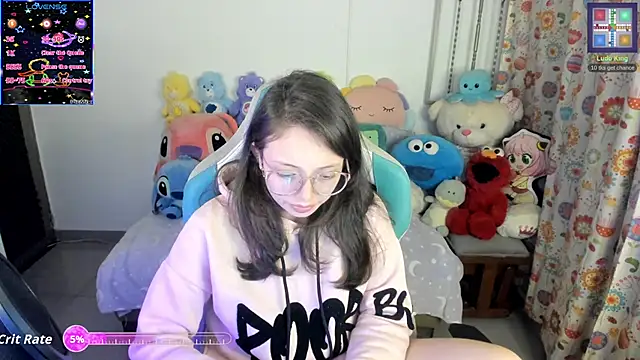 Snapshot of linda-schmidt chatting on June 2026 03:04:01 AM linda-schmidt online show from June 2026 03:04:01 AM