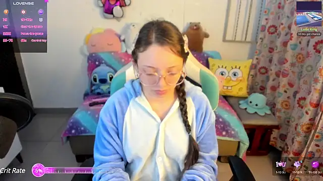 Snapshot of linda-schmidt chatting on January 2025 02:51:01 AM linda-schmidt online show from January 2025 02:51:01 AM