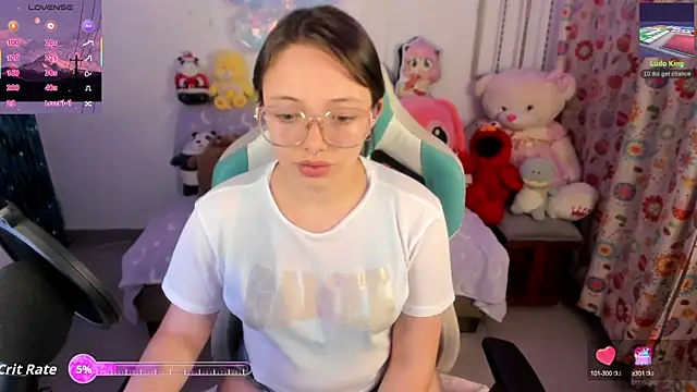 Snapshot of linda-schmidt chatting on September 2025 10:50:02 PM linda-schmidt online show from September 2025 10:50:02 PM