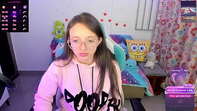 Snapshot of linda-schmidt chatting on March 2025 12:49:02 AM linda-schmidt online show from March 2025 12:49:02 AM