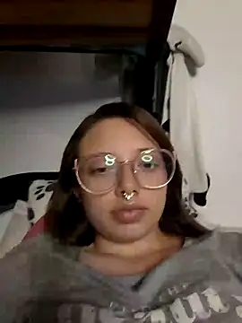 Snapshot of linda-schmidt chatting on February 2025 11:33:02 PM linda-schmidt online show from February 2025 11:33:02 PM