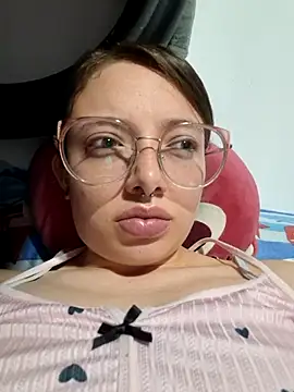 Snapshot of linda-schmidt chatting on July 2026 01:28:02 AM linda-schmidt online show from July 2026 01:28:02 AM