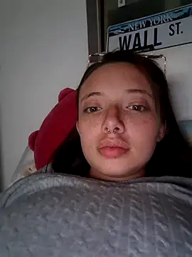 Snapshot of linda-schmidt chatting on October 2025 12:45:01 AM linda-schmidt online show from October 2025 12:45:01 AM