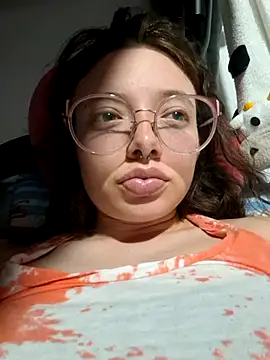 linda-schmidt online show from November 2025 01:43:02 AM