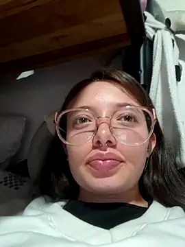 Snapshot of linda-schmidt chatting on September 2025 12:15:02 AM linda-schmidt online show from September 2025 12:15:02 AM