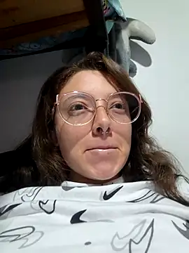 Snapshot of linda-schmidt chatting on March 2025 12:39:02 AM linda-schmidt online show from March 2025 12:39:02 AM