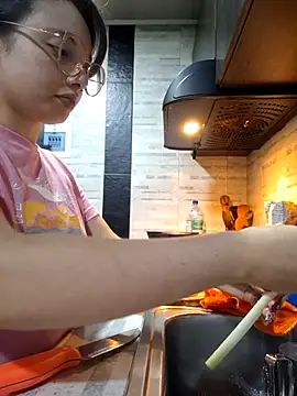 linda-schmidt online show from December 2025 08:43:02 PM