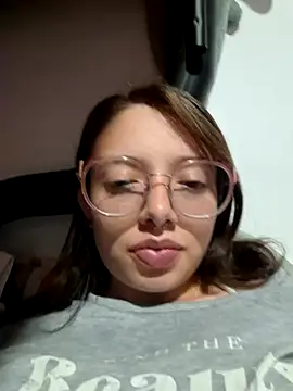 Snapshot of linda-schmidt chatting on July 2026 04:54:02 AM linda-schmidt online show from July 2026 04:54:02 AM