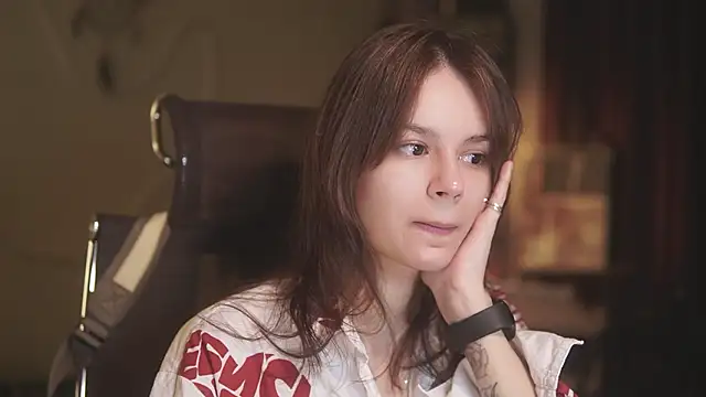 alyssa sweet online show from March 2026 03:01:02 AM