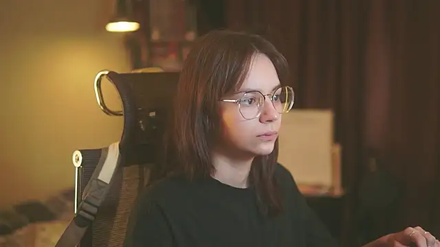 alyssa sweet online show from November 2025 05:19:02 AM