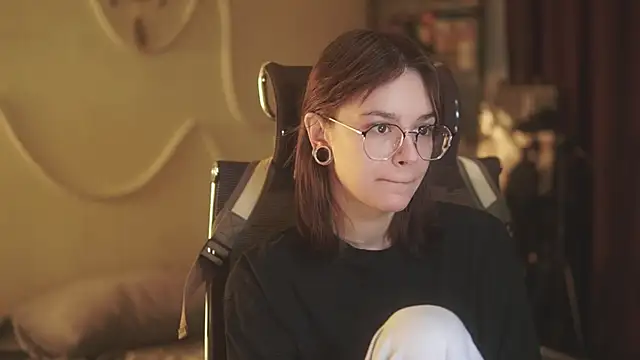 alyssa sweet online show from April 2026 04:58:02 AM