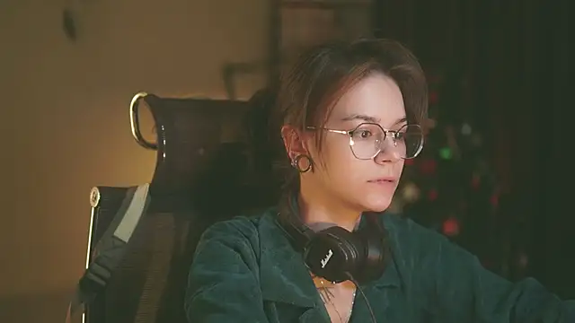 alyssa sweet online show from January 2026 06:39:02 AM