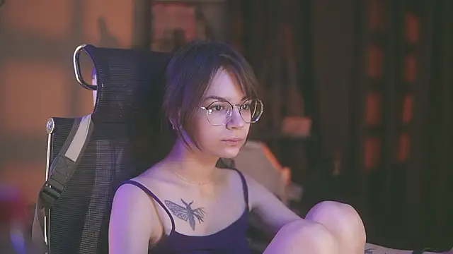 alyssa sweet online show from February 2026 05:28:02 AM