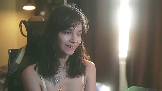 alyssa sweet online show from September 2025 04:25:01 AM