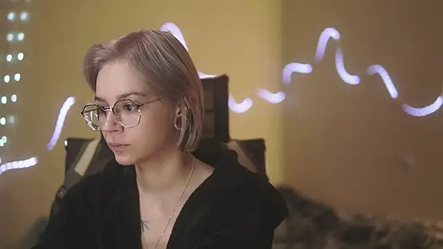 alyssa sweet online show from April 2026 04:52:01 AM