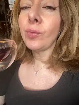 Snapshot of Alice_Sweetyyy chatting on March 2025 01:29:01 PM Alice Sweetyyy online show from March 2025 01:29:01 PM