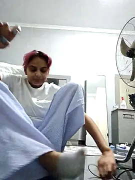 DirtySnowball69 online show from December 2025 04:53:01 PM