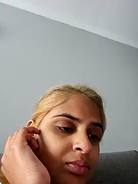 DirtySnowball69 online show from September 2025 12:29:02 PM