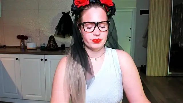 HotTiffani online show from October 2025 10:49:02 AM