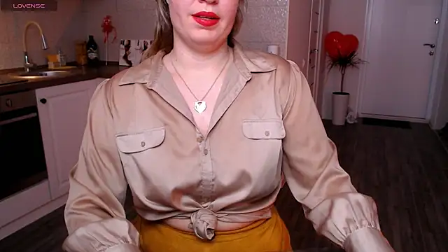 HotTiffani online show from February 2025 09:34:02 AM