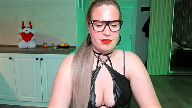 HotTiffani online show from November 2025 10:42:02 AM