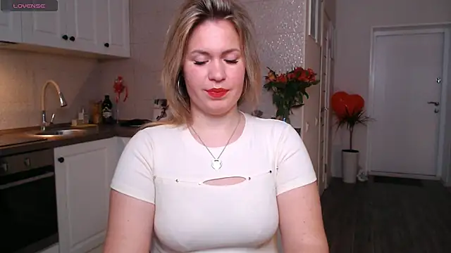 HotTiffani online show from March 2025 09:16:01 AM