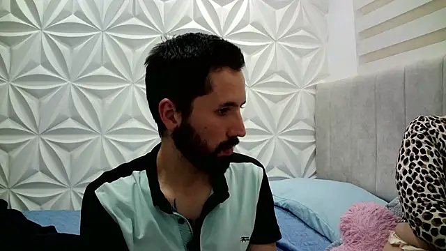 jerryandjessica online show from December 2024 06:29:02 AM