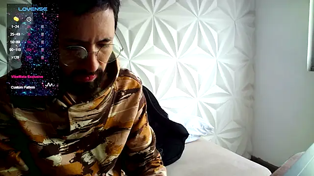 jerryandjessica online show from September 2025 08:01:02 PM