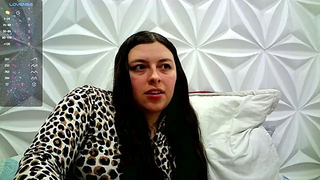 jerryandjessica online show from November 2025 03:12:02 AM