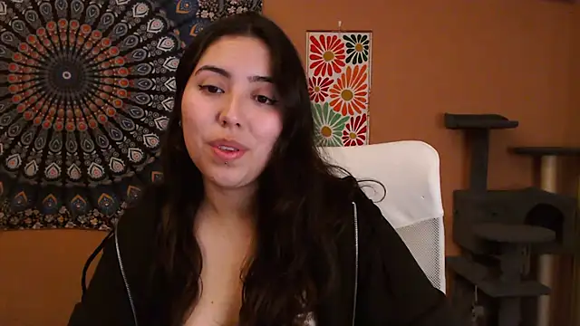 Snapshot of IntimateTales chatting on February 2025 09:26:02 PM IntimateTales online show from February 2025 09:26:02 PM