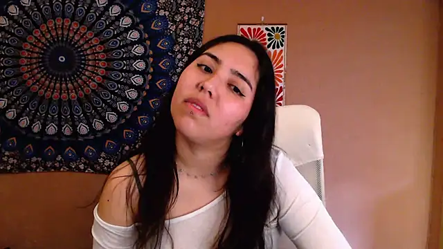 Snapshot of IntimateTales chatting on March 2025 04:46:01 PM IntimateTales online show from March 2025 04:46:01 PM