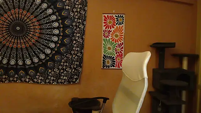 Snapshot of IntimateTales chatting on February 2025 05:33:01 PM IntimateTales online show from February 2025 05:33:01 PM