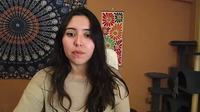 Snapshot of IntimateTales chatting on January 2025 06:56:01 PM IntimateTales online show from January 2025 06:56:01 PM