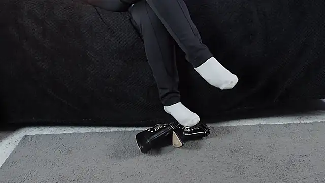  Jade 16 online show from December 2025 11:49:01 AM