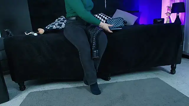  Jade 16 online show from October 2025 11:42:01 AM