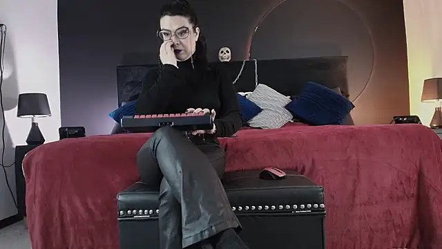  Jade 16 online show from May 2026 11:46:01 AM
