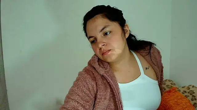 Snapshot of Anal_Milky_Momma chatting on September 2025 02:27:01 PM Anal Milky Momma online show from September 2025 02:27:01 PM